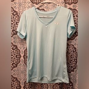 Under armor women’s shirt